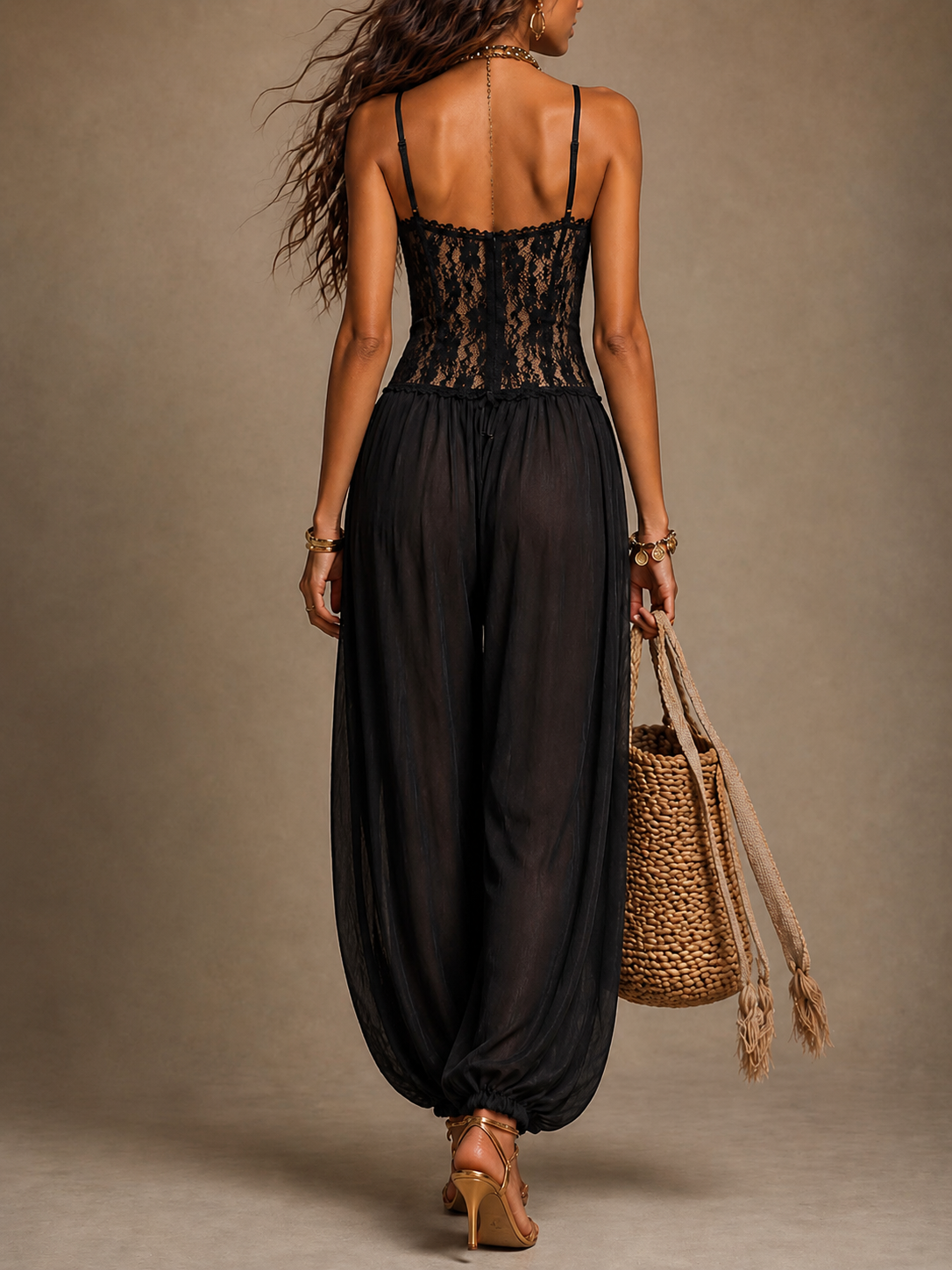 Laia | Jumpsuit de Encaje con Escote Halter