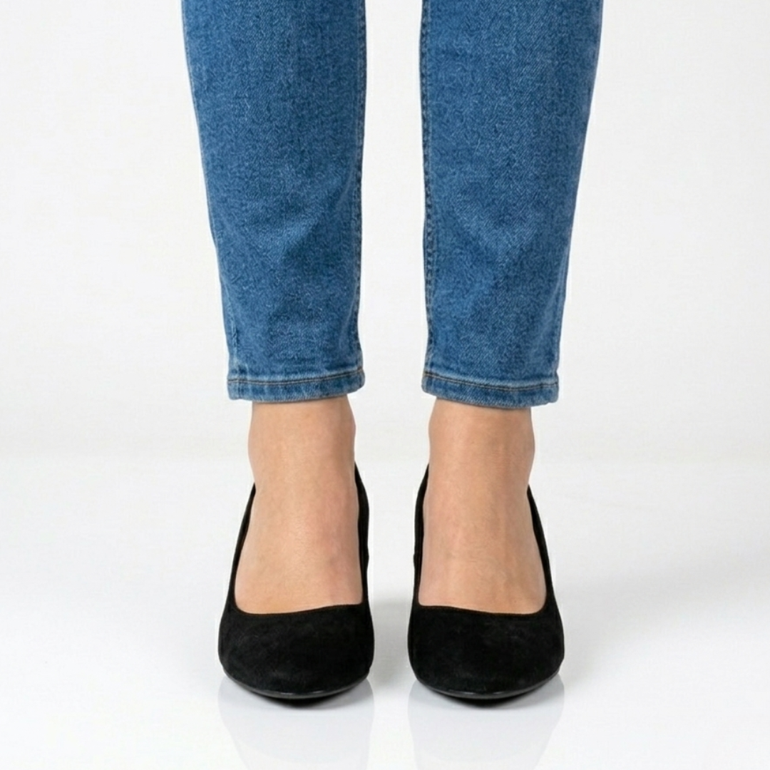 Mila | Zapatilla de Gamuza Suave