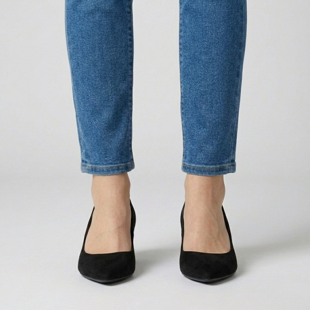 Victorie | Kitten Heel de Gamuza